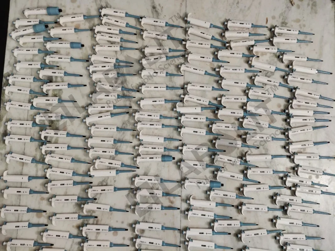 singal channel micropipettes labolit brand 