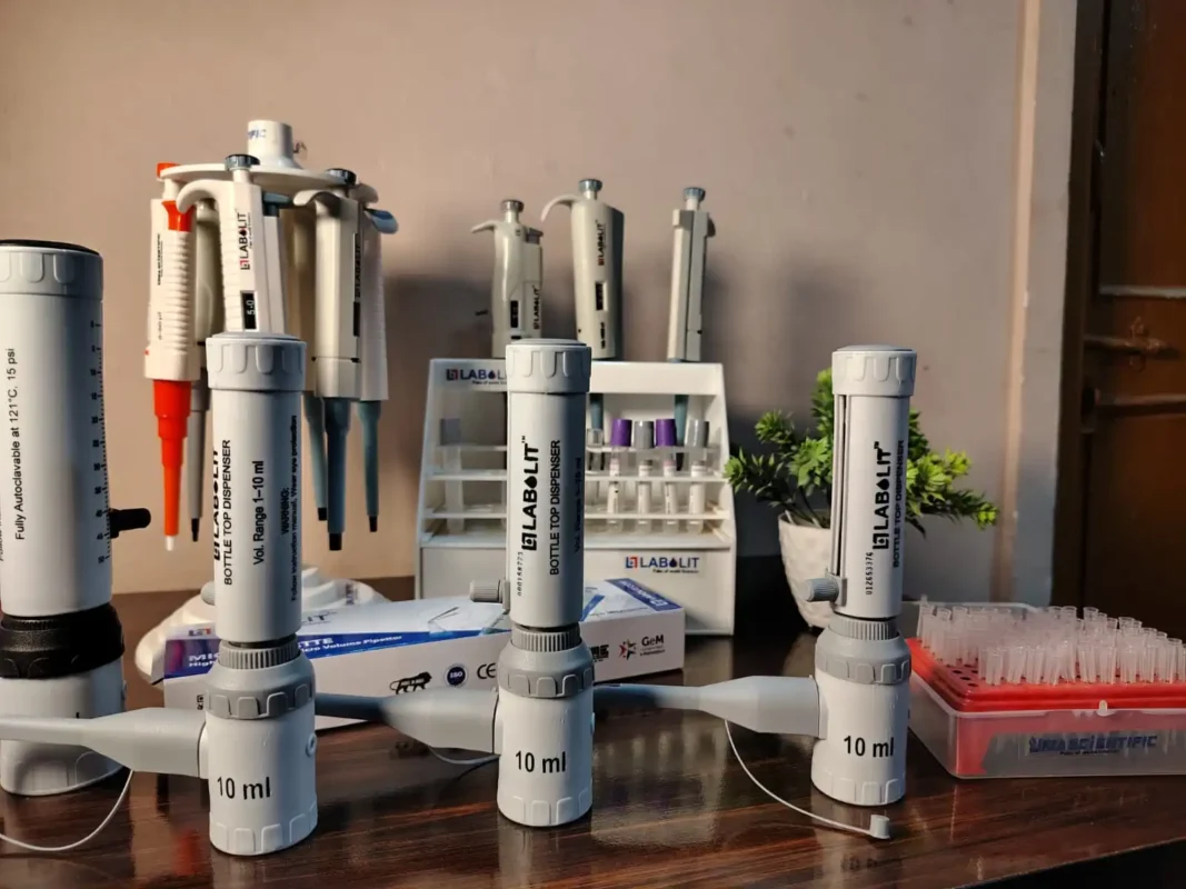 reagent bottle dispenser
