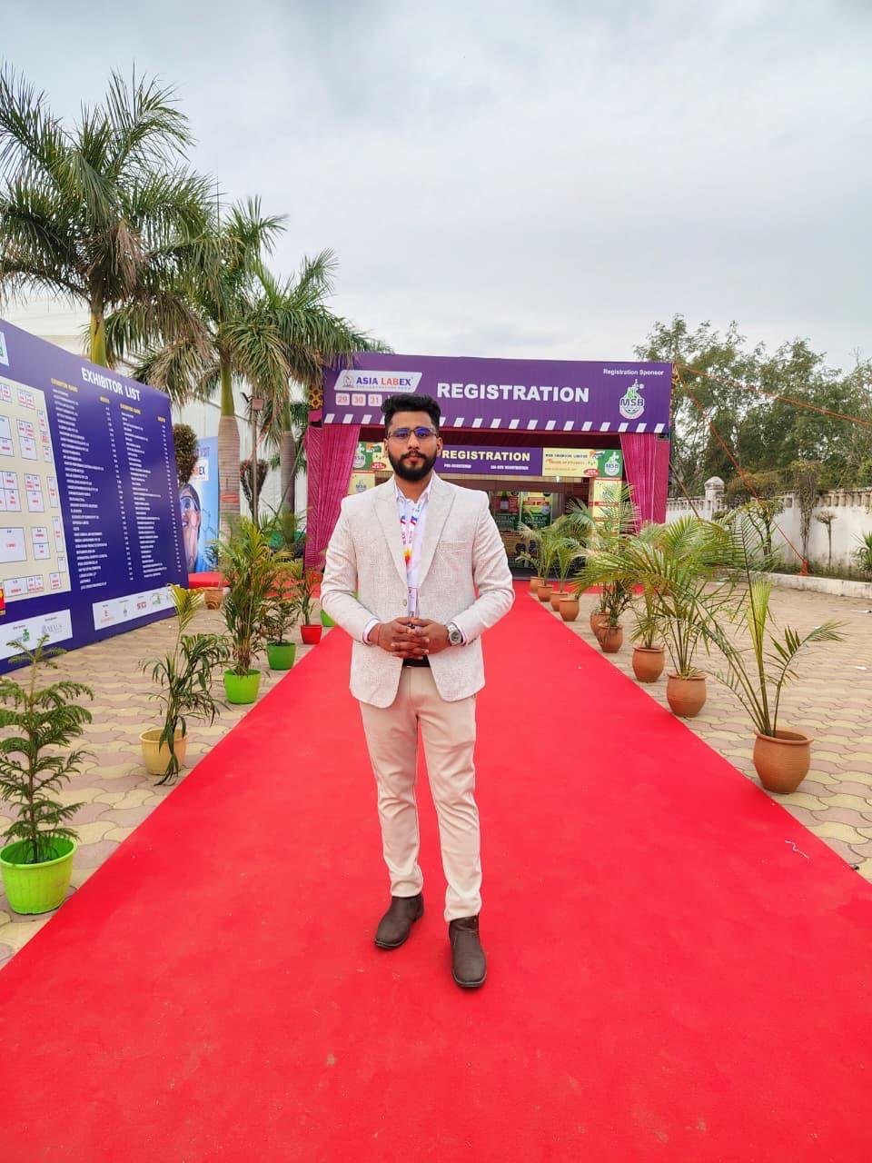 Founder of LABOLIT & UMA Scientific Shubham Pandey