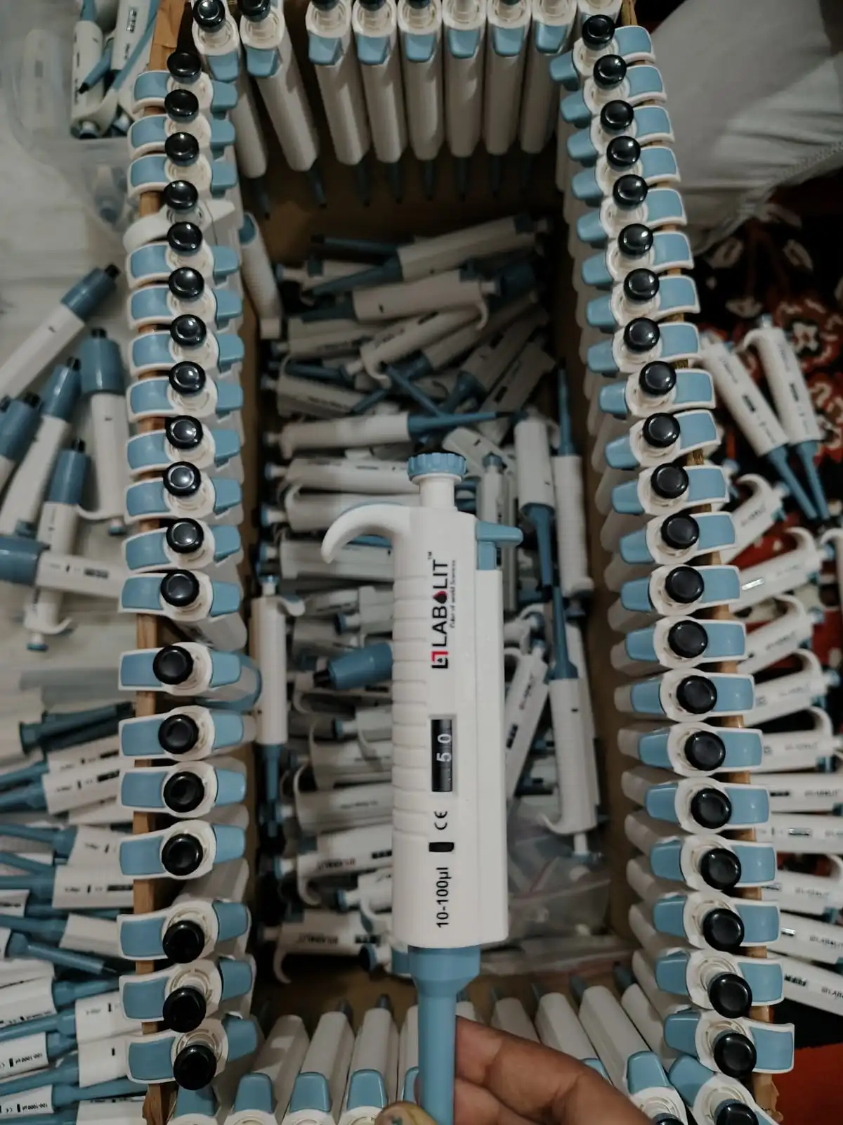 LABOLIT micropipettes by LABOLIT Private Limited, Lucknow. Fixed & variable volume, fully autoclavable. Price ₹550 to ₹100000. Made in India. Call +91-7347707507.